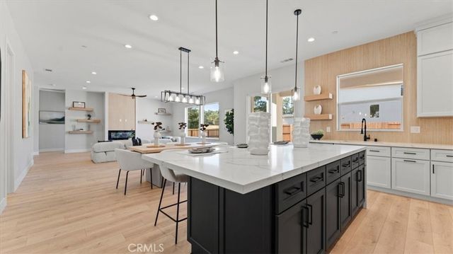 1 Thunder Rock, Oroville, CA 95966