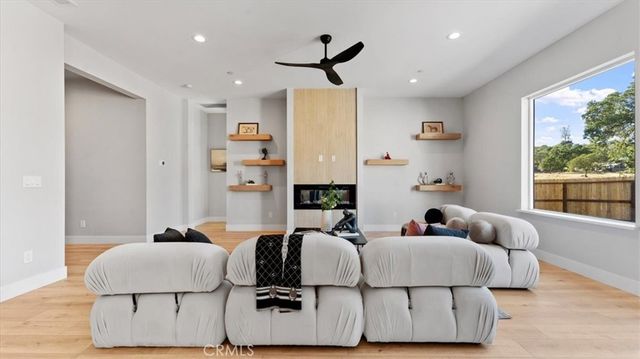 1 Thunder Rock, Oroville, CA 95966