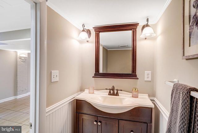 107 W CAMERON RD, Falls Church, VA 22046