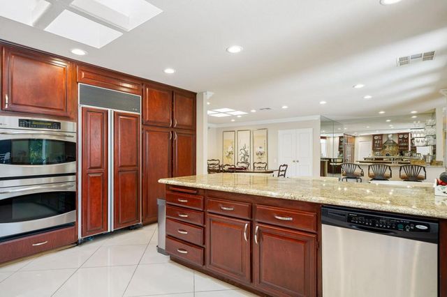 4 Dartmouth Drive, Rancho Mirage, CA 92270
