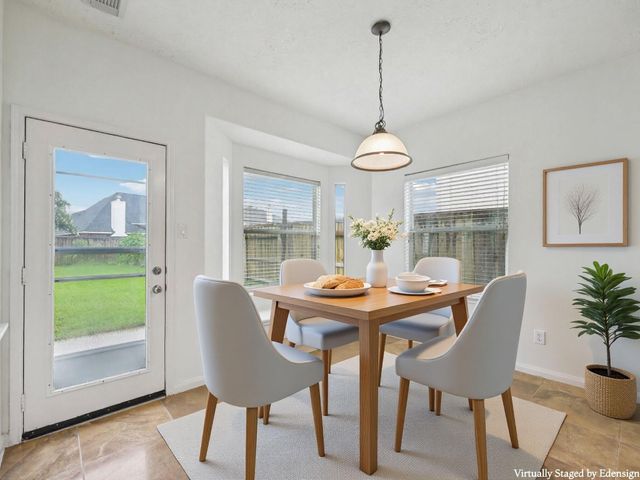 421 White Oak Pointe, League City, TX 77573