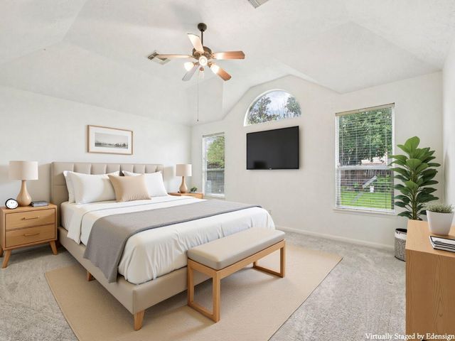 421 White Oak Pointe, League City, TX 77573