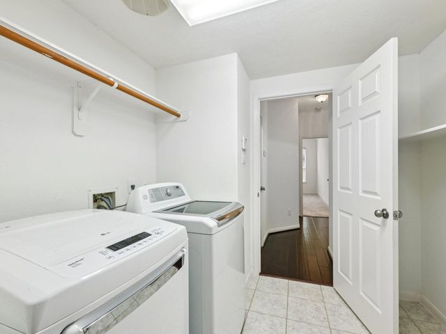 421 White Oak Pointe, League City, TX 77573