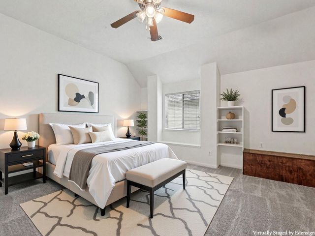 421 White Oak Pointe, League City, TX 77573