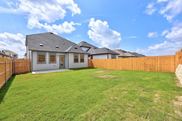 206 Hornet ST, Elgin, TX 78621