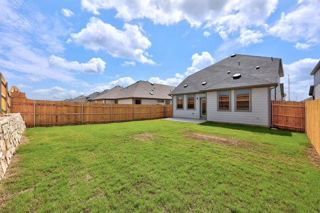 206 Hornet ST, Elgin, TX 78621