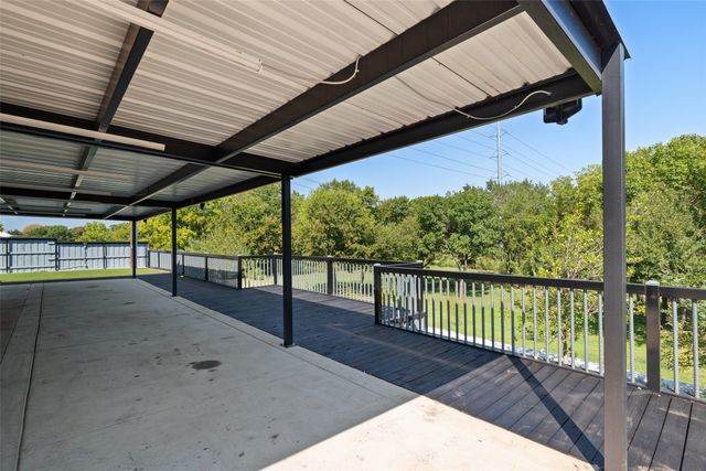 3015 Forestwood Drive, Arlington, TX 76006