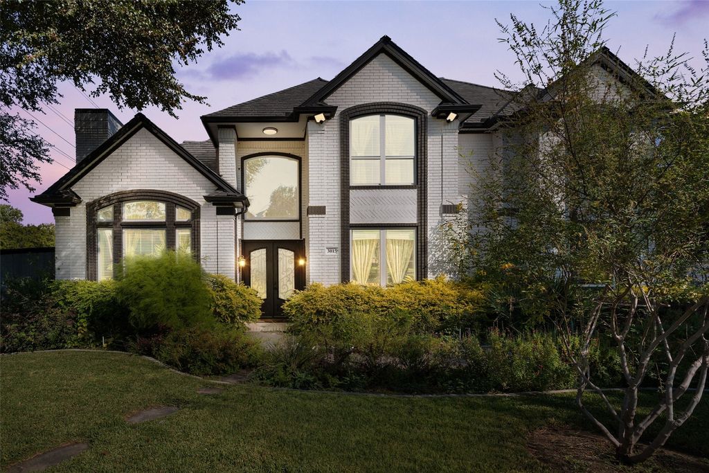 3015 Forestwood Drive, Arlington, TX 76006