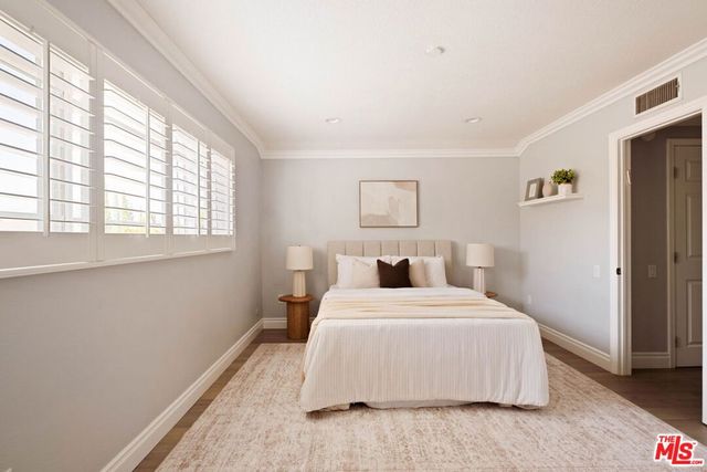 5511 Alcove Avenue, Valley Village, CA 91607