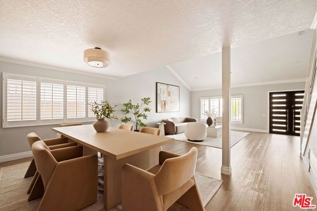 5511 Alcove Avenue, Valley Village, CA 91607