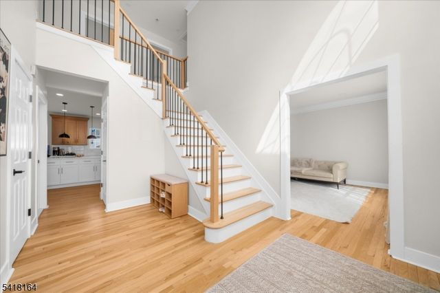 86 Treetops Cir, Franklin Twp., NJ 08540