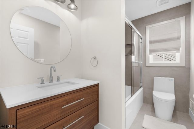 86 Treetops Cir, Franklin Twp., NJ 08540