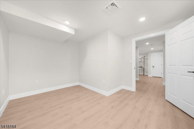 86 Treetops Cir, Franklin Twp., NJ 08540