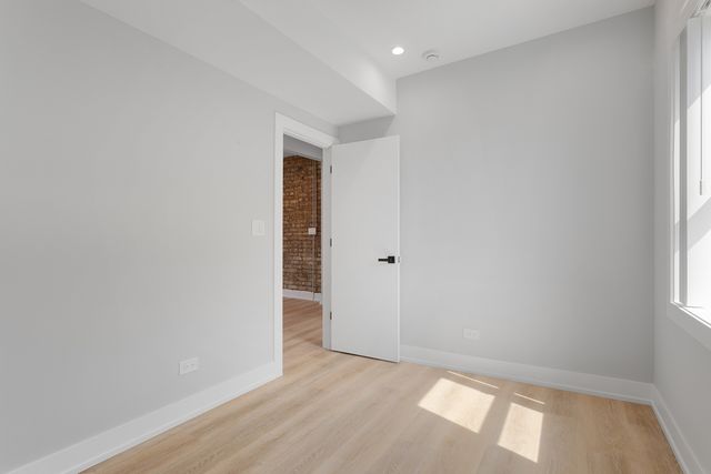 1550 W Juneway Terrace 2C, Chicago, IL 60626