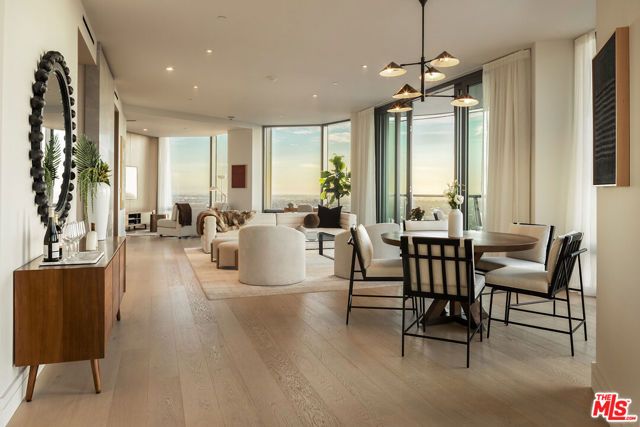 211 W Elm Court 21A, Los Angeles, CA 90067