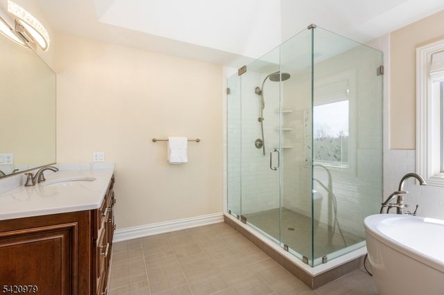 8 PHILHOWER COURT, Denville Twp., NJ 07834