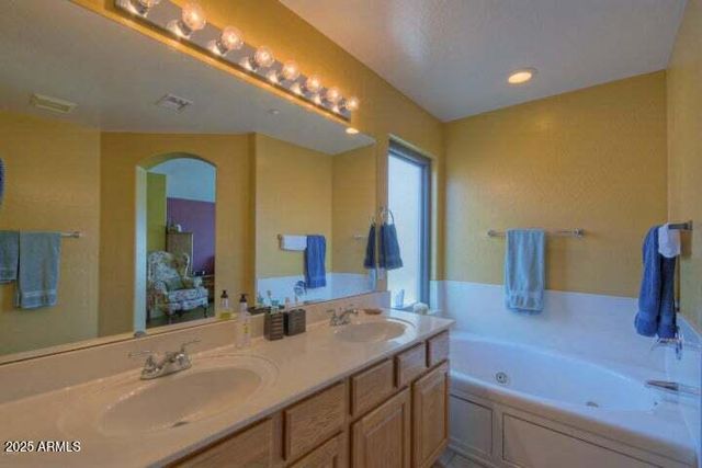 10429 E HILLERY Drive, Scottsdale, AZ 85255