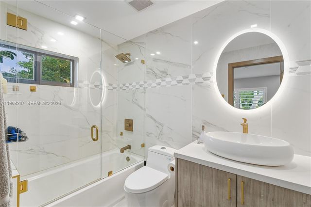 400 NW 24th St, Wilton Manors, FL 33311