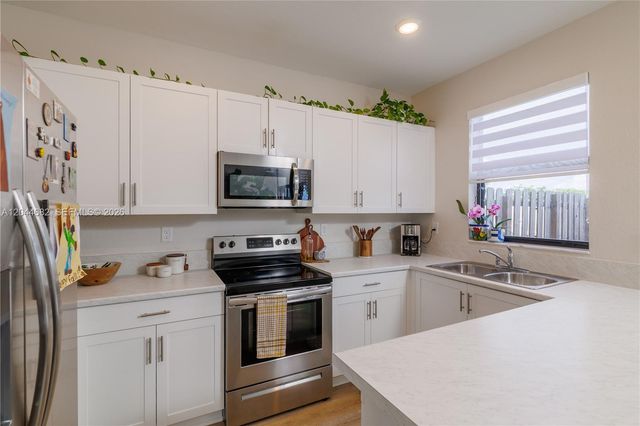10079 SW 228 10079, Miami, FL 33190