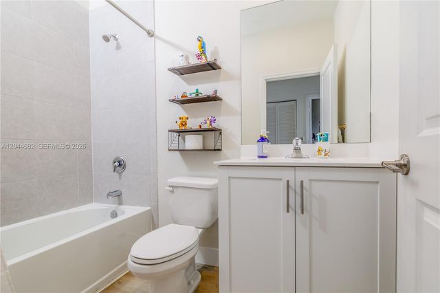 10079 SW 228 10079, Miami, FL 33190