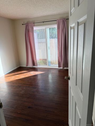 8810 Joris Way, La Mesa, CA 91941