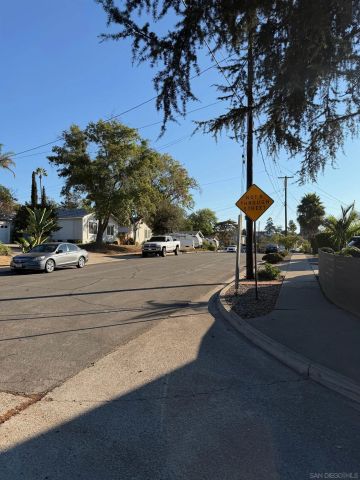 8810 Joris Way, La Mesa, CA 91941