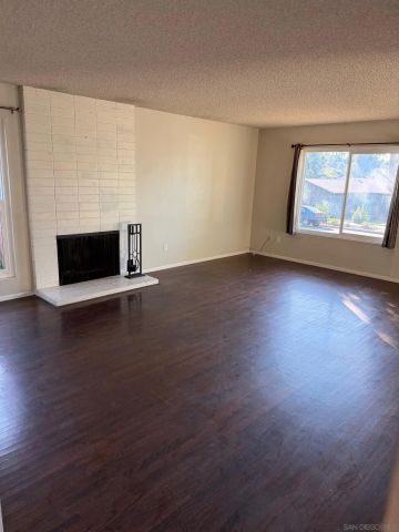 8810 Joris Way, La Mesa, CA 91941