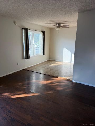 8810 Joris Way, La Mesa, CA 91941