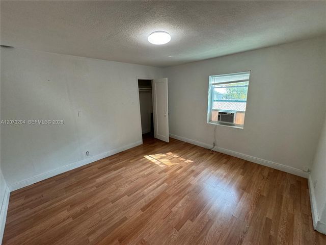 1018 N 17th Court 2B, Hollywood, FL 33020