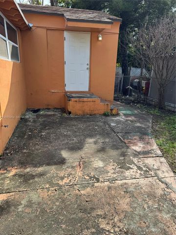 1018 N 17th Court 2B, Hollywood, FL 33020