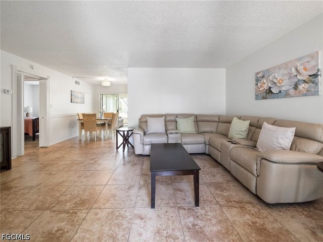 7400 College PKWY 56A, Fort Myers, FL 33907
