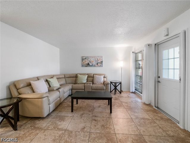 7400 College PKWY 56A, Fort Myers, FL 33907