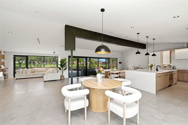 6747 EDGEWORTH DR, Orlando, FL 32819