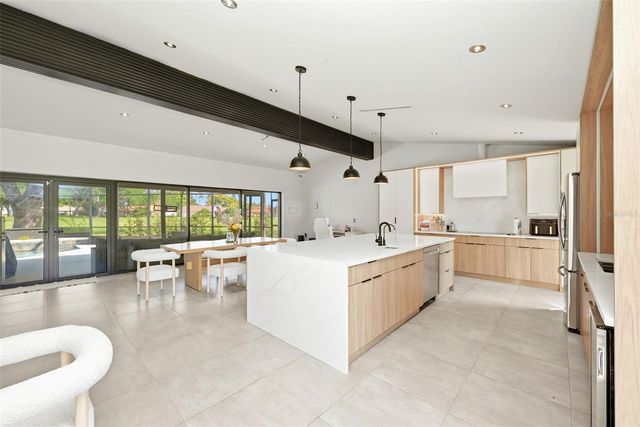 6747 EDGEWORTH DR, Orlando, FL 32819