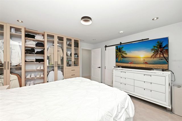 6747 EDGEWORTH DR, Orlando, FL 32819