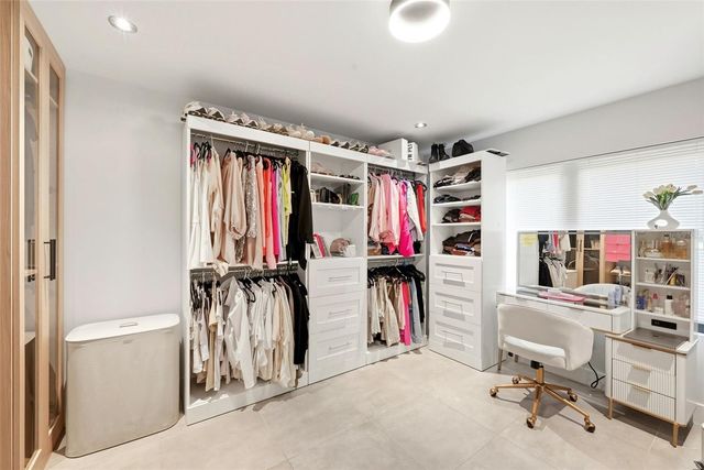 6747 EDGEWORTH DR, Orlando, FL 32819