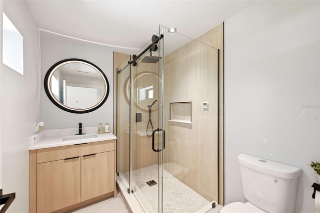 6747 EDGEWORTH DR, Orlando, FL 32819