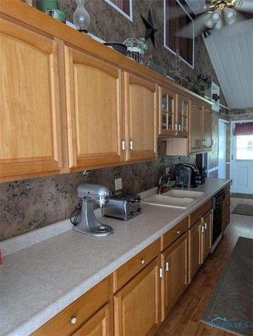 600 Seneca Drive, Montpelier, OH 43543