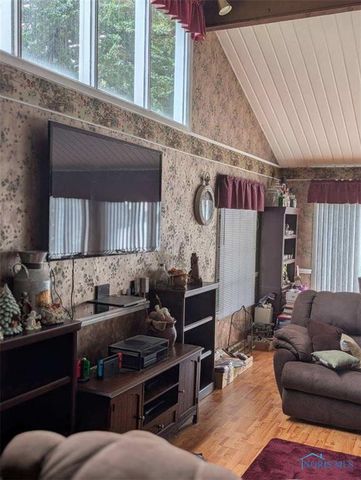 600 Seneca Drive, Montpelier, OH 43543