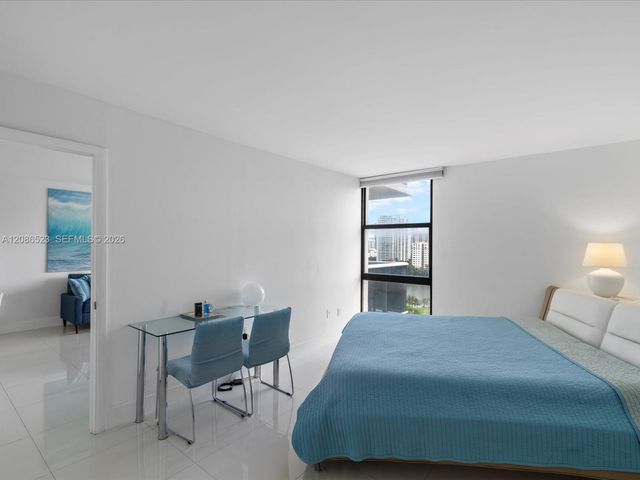3675 N Country Club Drive 1607, Aventura, FL 33180