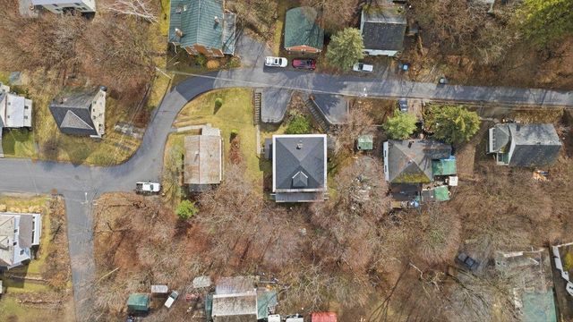 111-113 Booth Terrace, Bennington, VT 05201