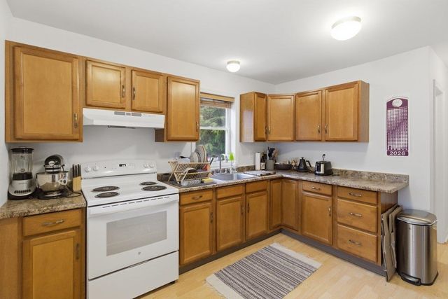 111-113 Booth Terrace, Bennington, VT 05201