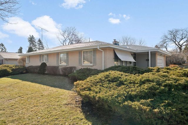 1217 Fairway DRIVE, Racine, WI 53405