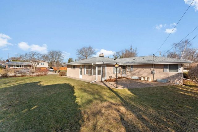 1217 Fairway DRIVE, Racine, WI 53405