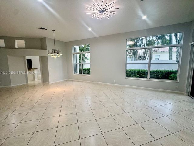 2525 Bay Pointe Court, Weston, FL 33327