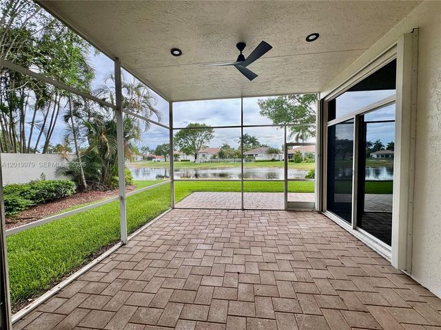 2525 Bay Pointe Court, Weston, FL 33327