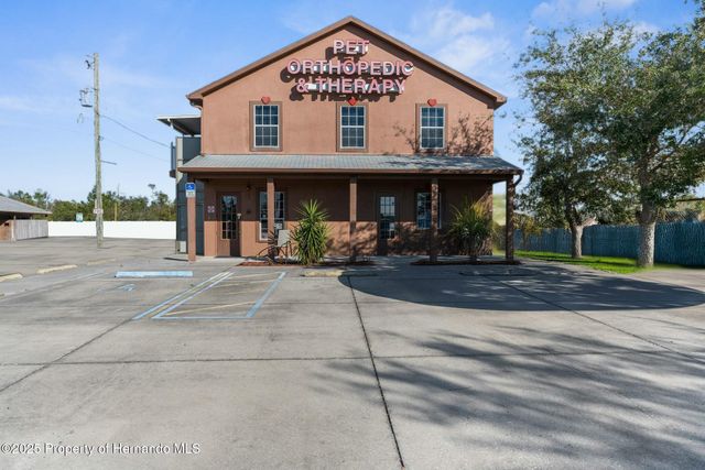 7044 Commercial Way, Weeki Wachee, FL 34613