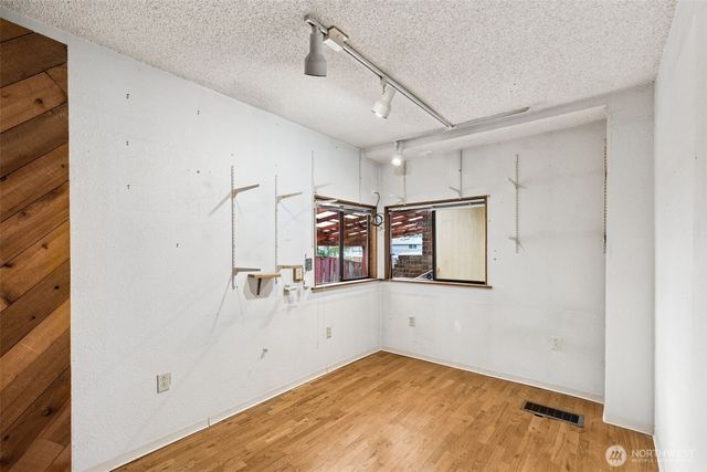 12011 67th Avenue S, Seattle, WA 98178