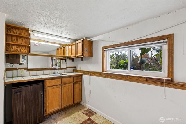 12011 67th Avenue S, Seattle, WA 98178