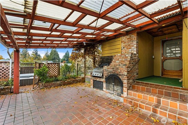 12011 67th Avenue S, Seattle, WA 98178